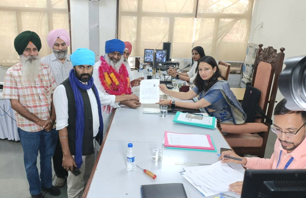On the fourth day of filing nominations, 3 candidates submitted papers